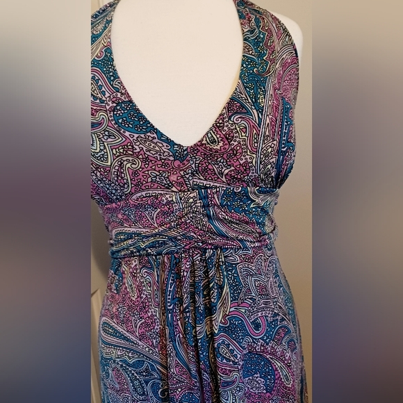 West Loop Halter Dress Sz Small. Beautiful Paisley print. - Picture 2 of 11
